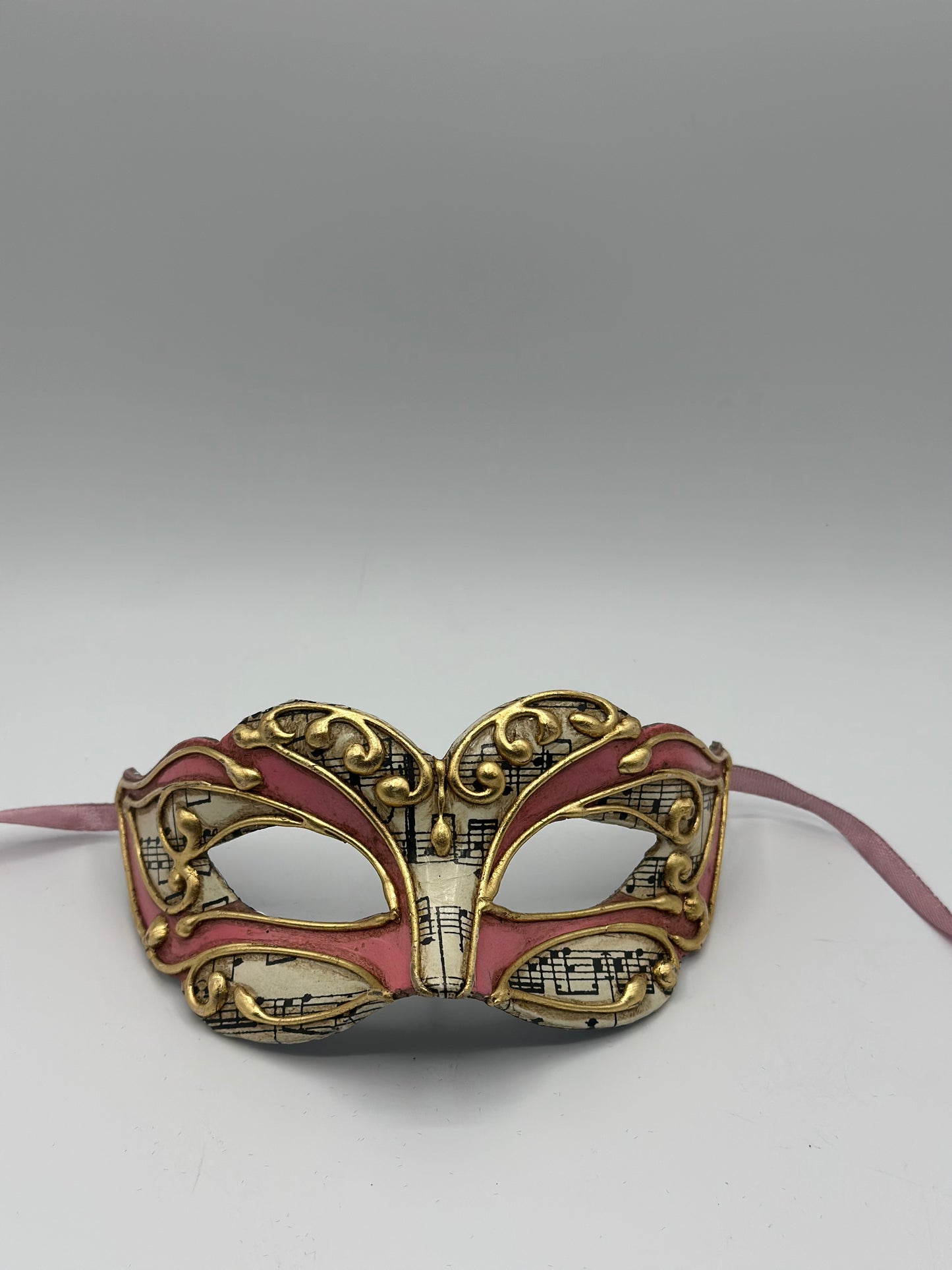 Venetiaans Masker – Roze met Gouden Details en Muzieknoten