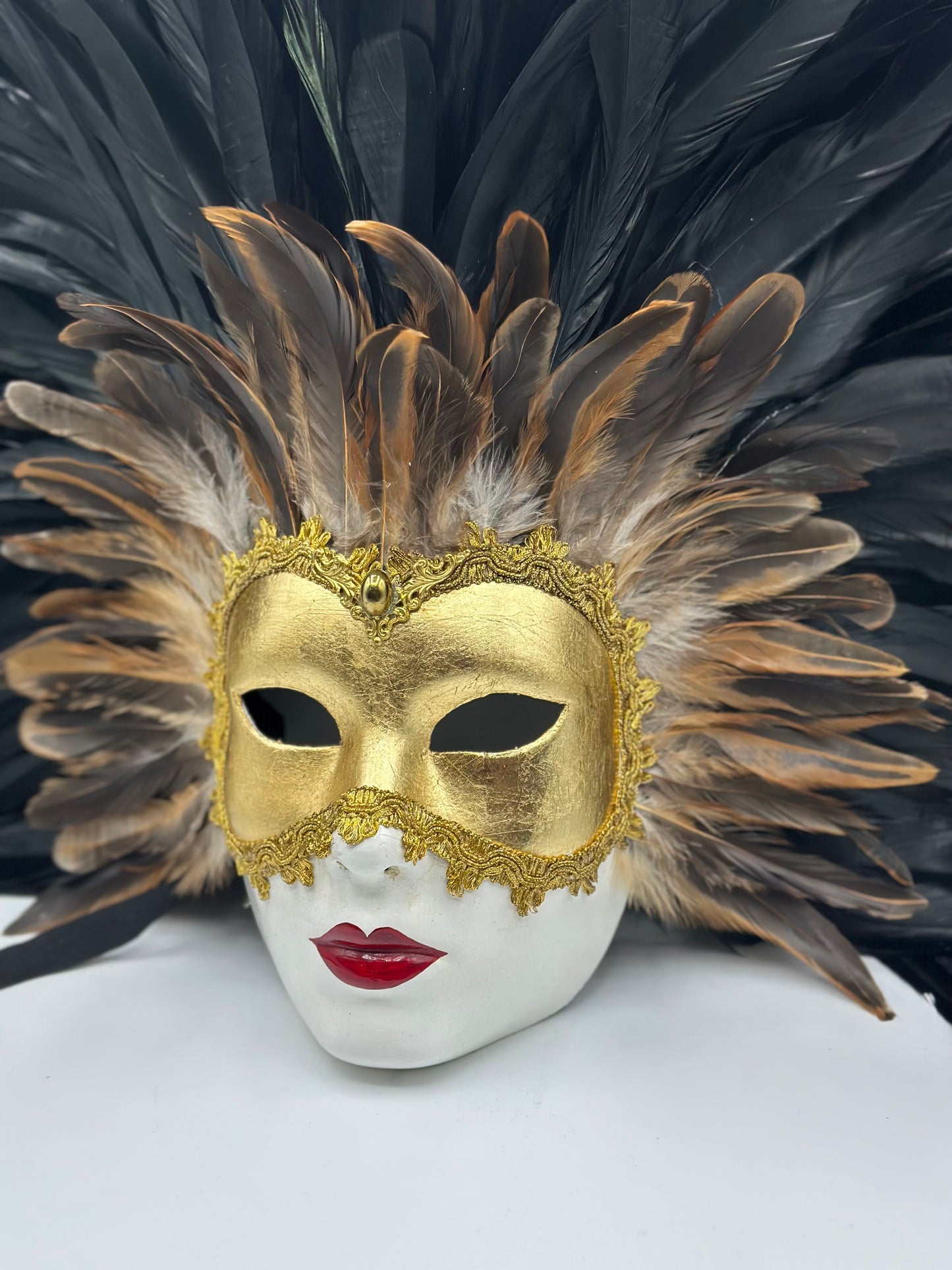 Eyes Wide Shut mask with feathers - Venetian mask woman