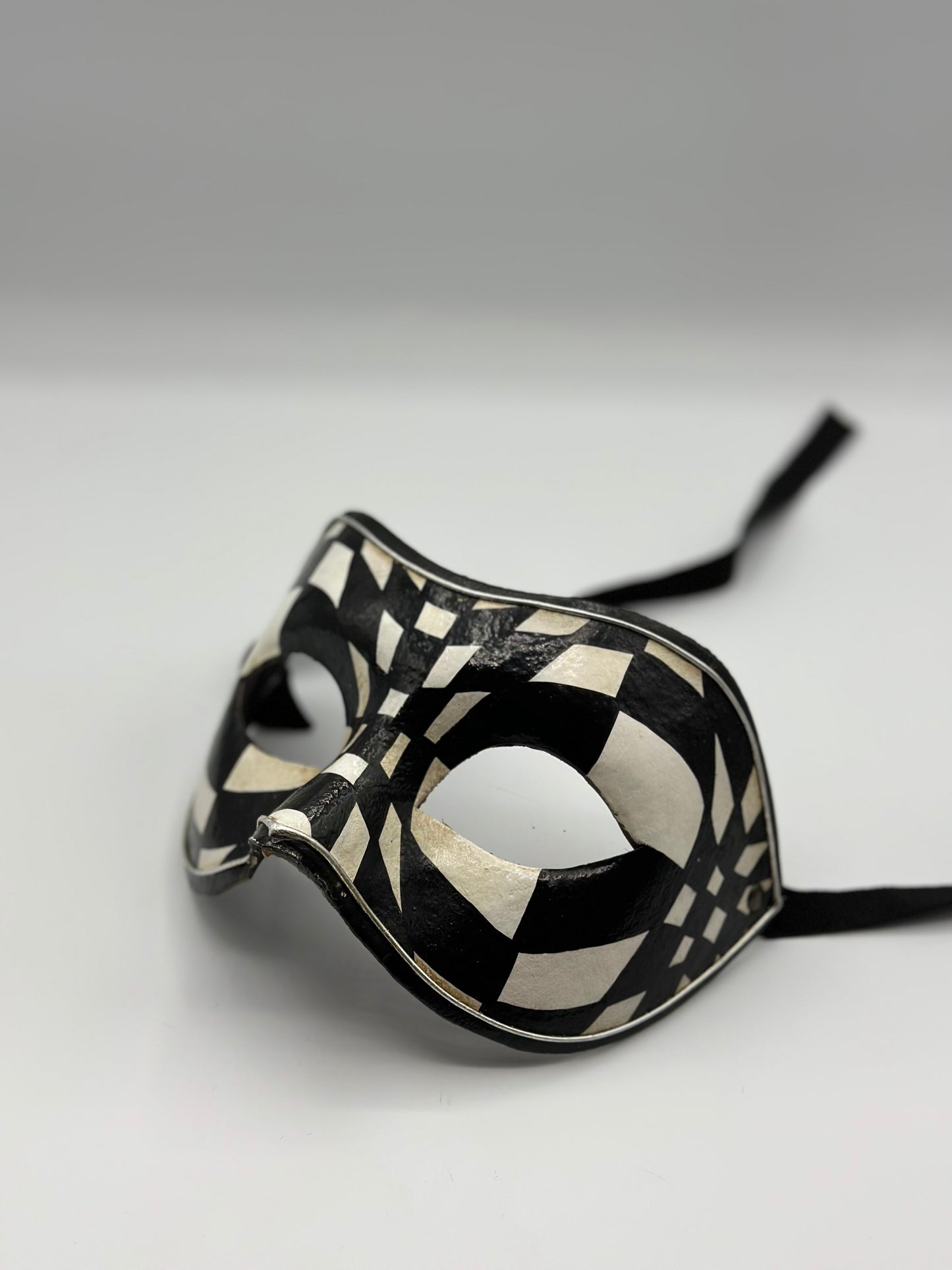 Cirque du Soleil masker