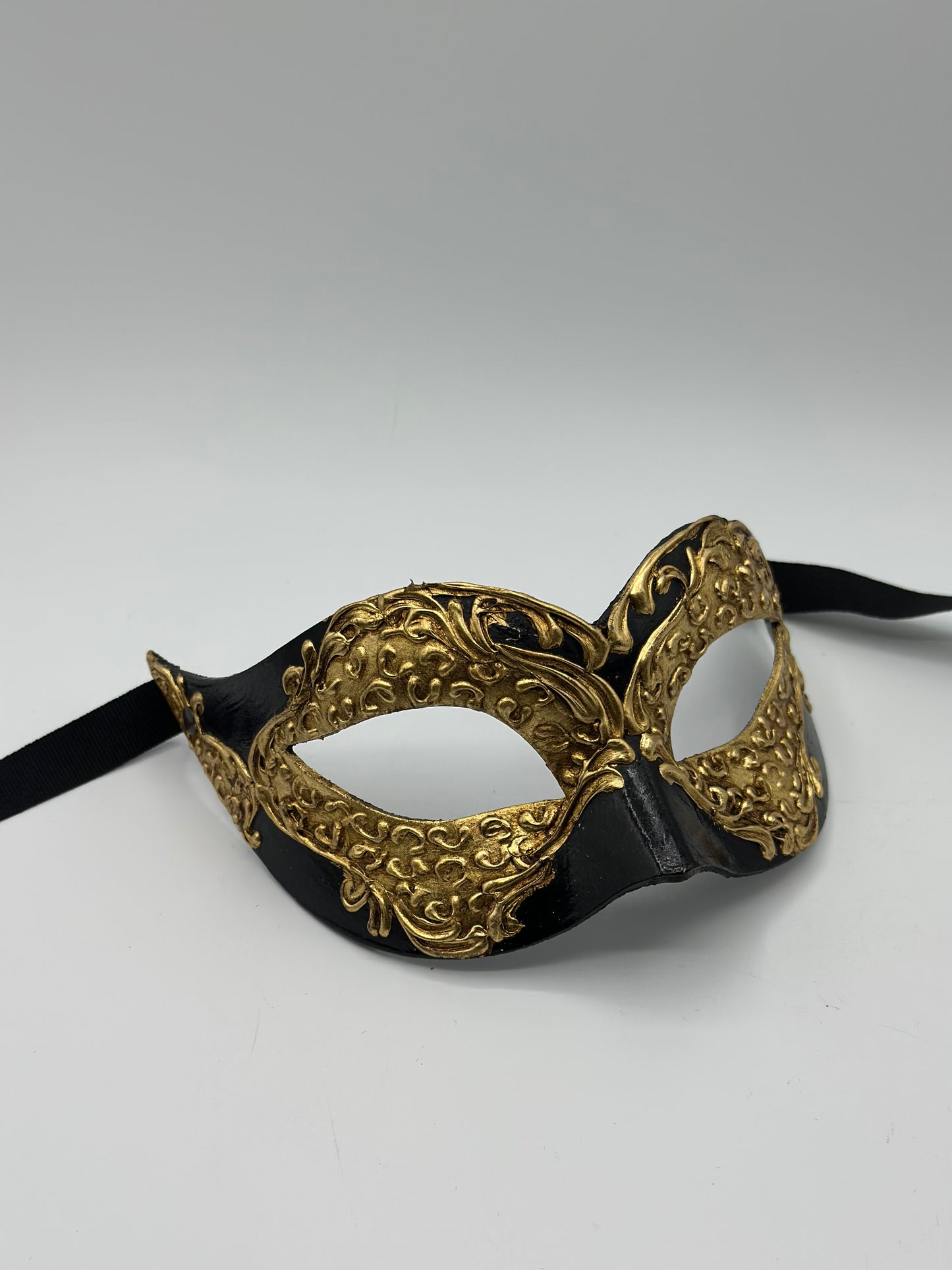 Máscara Veneciana para Pareja en Oro y Negro