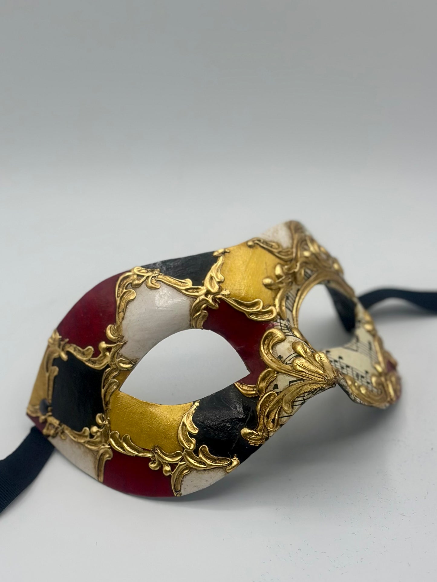 Lot de masques vénitiens pour couple – Masques baroques notes de musique