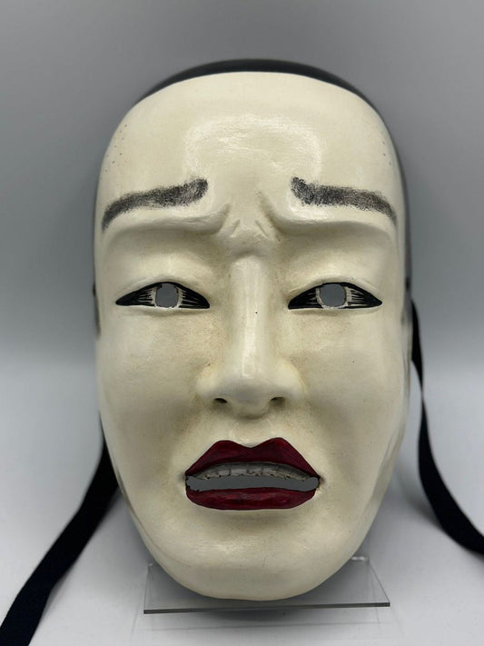 Japanische Noh-Maske, Nohmen-Maske eines Mannes, japanische Theatermaske - Koomote-Maske.