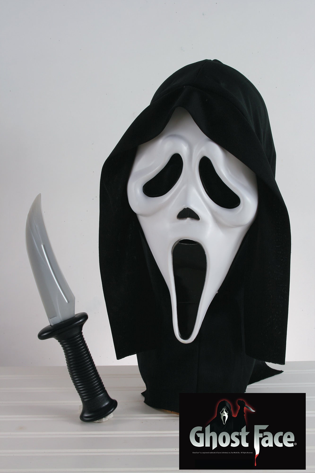 Máscara Oficial Ghost Face® con Capucha y Cuchillo