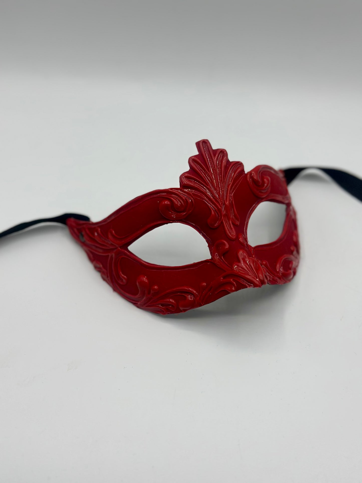 Venezianisches Paarmasken-Set in Rot – Handgefertigte Papiermaché-Duo-Masken für Maskeraden &amp; Events