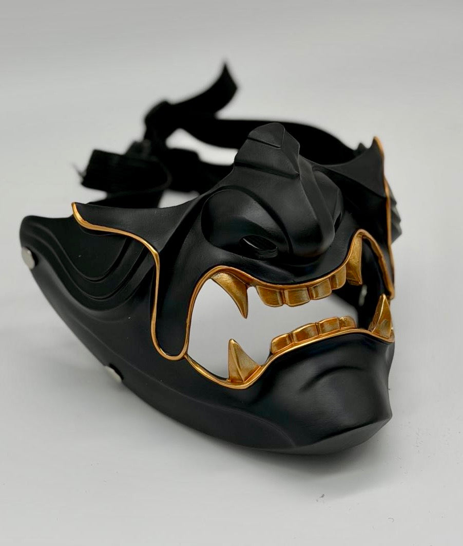 Schwarz-goldene Samurai-Halbmaske