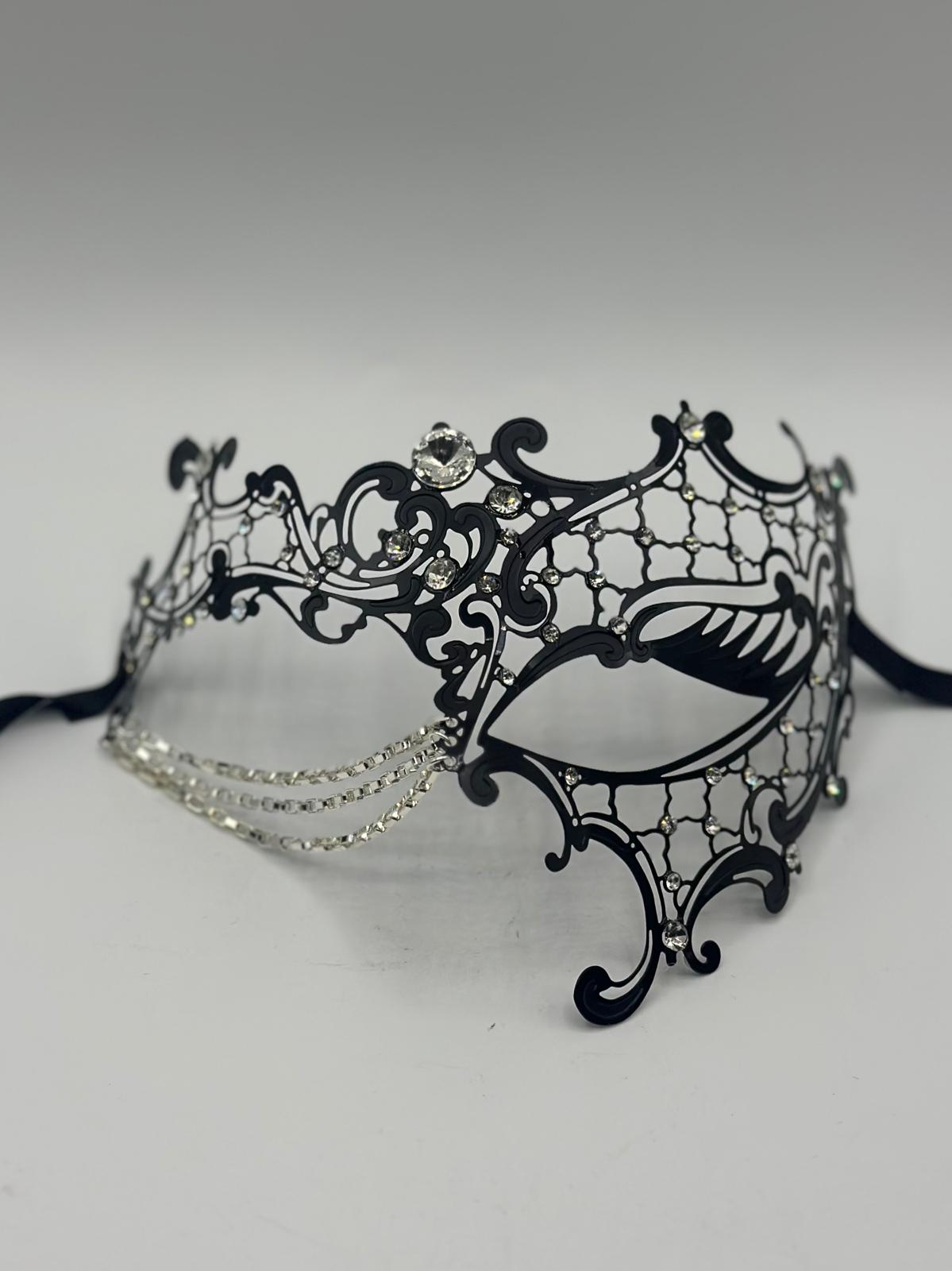 Máscara de mascarada para mujer - con cadena y preciosas piedras strass 3D - máscara veneciana mujer - máscara de fiesta - máscara de gala - máscara sexy